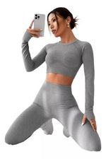 Conjunto Deportivo Calza Push Up + Top Buzo Gris